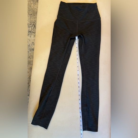 Lululemon Wunder Under Leggings Size 4 - Picture 6 of 6